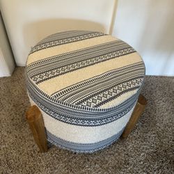 Bohemian Ottoman