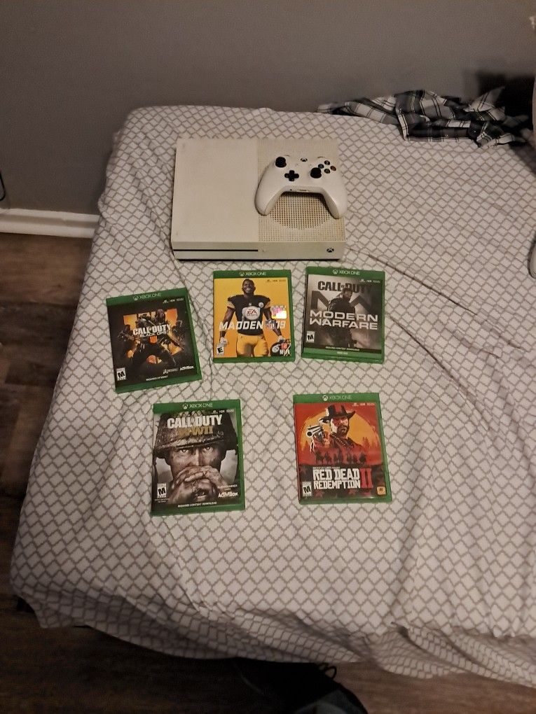 Xbox One S Bundle