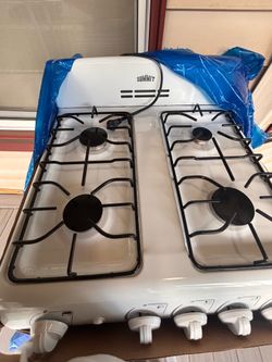 BRAND NEW SUMMIT 4 BURNER OVEN