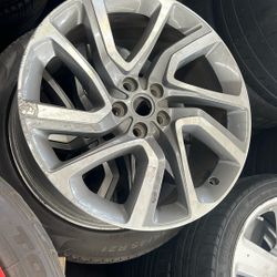 21”. Range Rover. $500