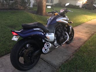 Yamaha vmax 1400 deals