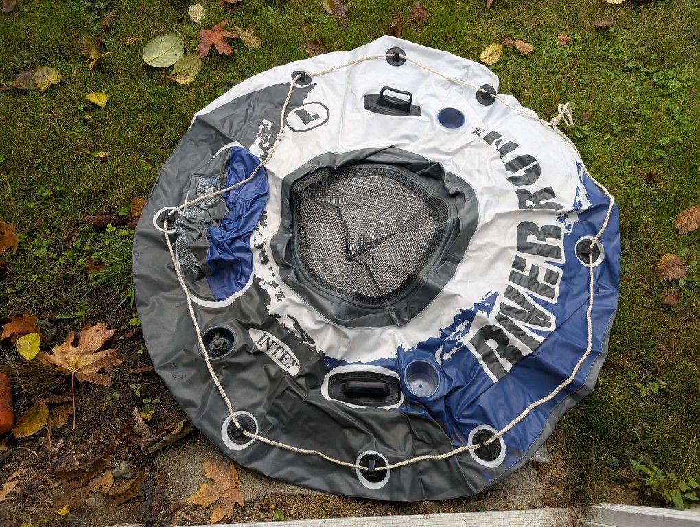 Sturdy River Floats With Cooler And Pump 