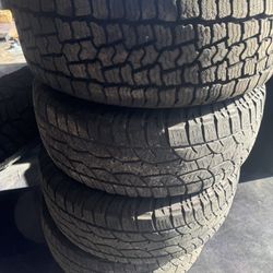 4 Stock Wheels For 2022 Ram 1500  With Tires 