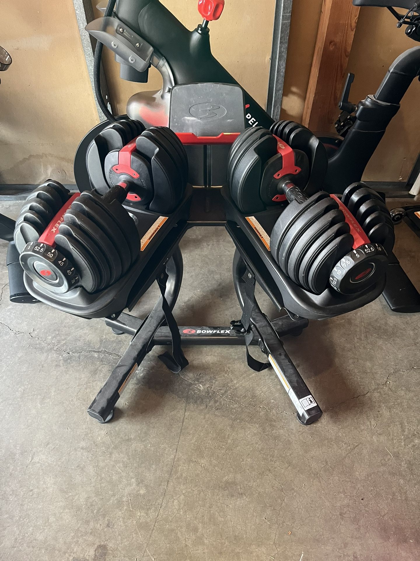 Dumbbell Adjustable Weights BowFlex With Stand