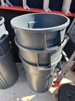 55 Gallon Trash Cans
