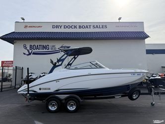 2018 Yamaha Boats 212 Limited S