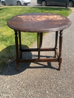 Wood table that folds