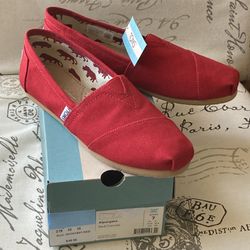 Womens Toms Red Shoes Size 7 New In Box