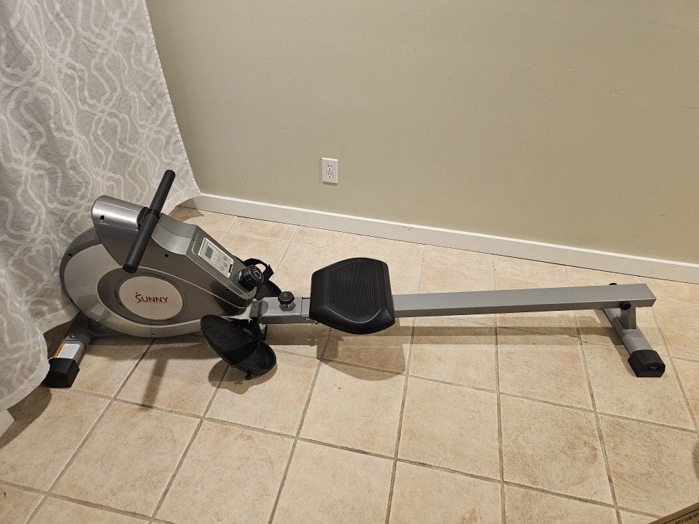 Sunny Health & Fitness Magnetic Rowing Machine