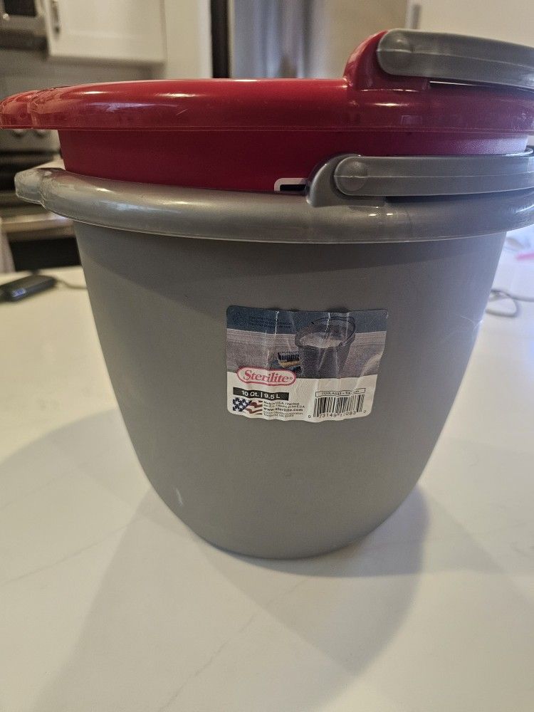 Set Of 2 Buckets 