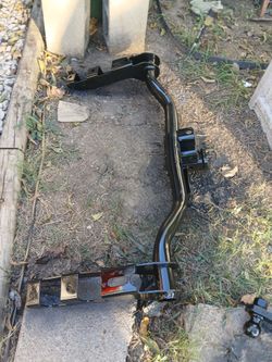 TRAILER HITCH WITH BALL $40