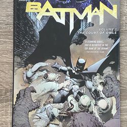 Batman Vol. 1: the Court of Owls the New 52 Hardcover Scott Snyde