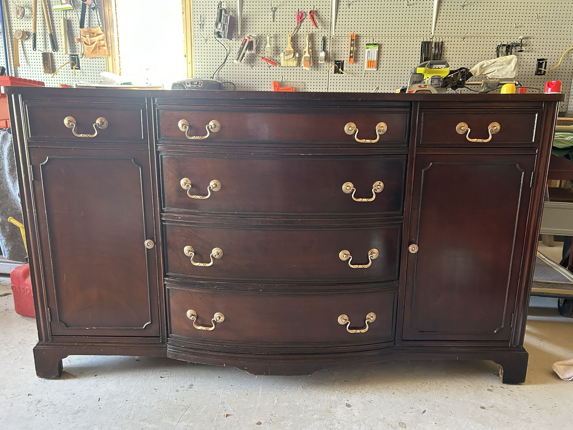 1940s Vintage Drexel Mahogany Bow-front Credenza
