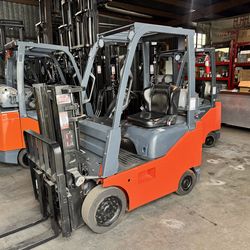 TOYOTA PROPANE FORKLIFT