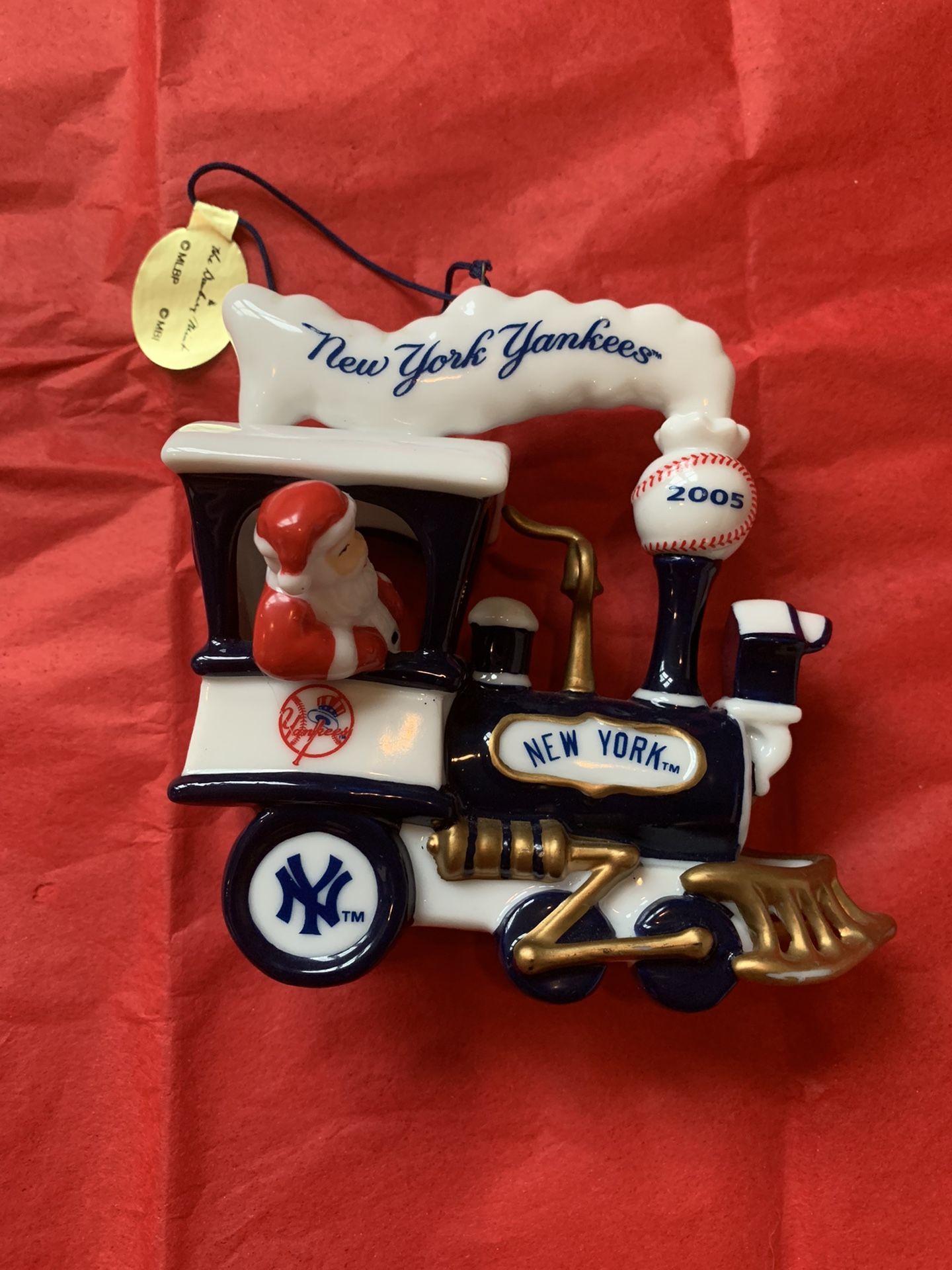 Danberry mint 2005 New York Yankees Christmas ornament