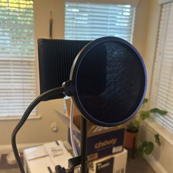 Mic Stand / Pop Filter (setup)