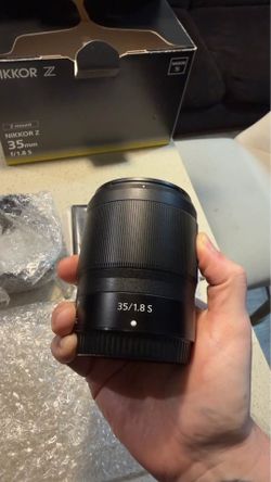 Nikon 35mm 1.8 S mirrorless lens