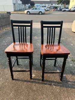 2 Dinning Chairs