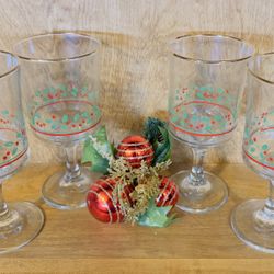 Vintage Arby’s Christmas Collection Holly And Berries Stemmed Glasses