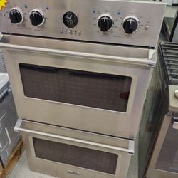 VIKING 30 INCH DOUBLE CONVECTION OVEN ITEM