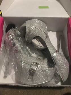 Silver high heel sandal shoes