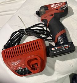 Milwaukee M12 FUEL SURGE 12V 1/4 in. Hex Impact Driver W/ 4.0 Battery