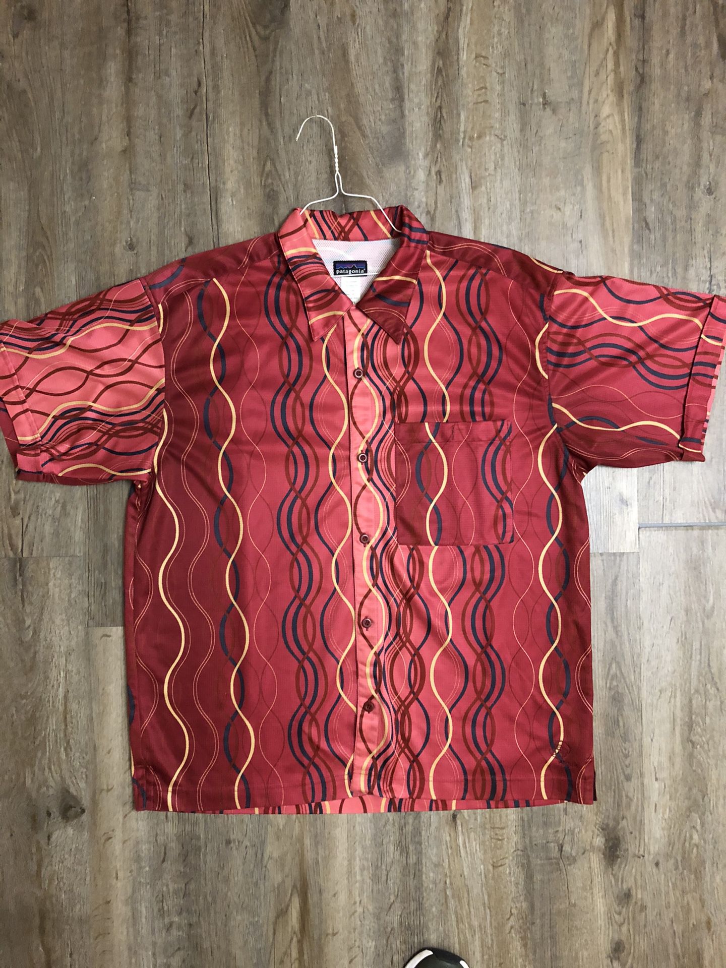Patagonia Rhythm Short Sleeve Button up shirt - Large