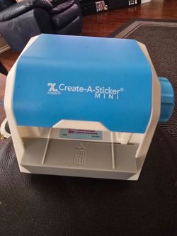 The Xyron Create-A-Sticker Mini 2.5" is a versatile crafting tool perfect for scrapbooking and other paper projects. This sticker maker allows you to 