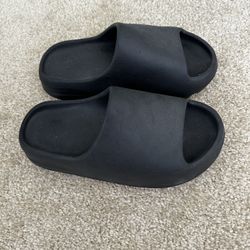 Yeezy Slides