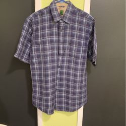 Men’s Short Sleeve Shirt (size M)