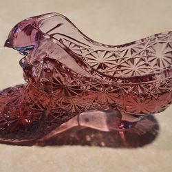 Beautiful Vintage Fenton Daisy And Button Pink Glass Shoe Cat Head Figurine 