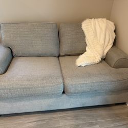 City Furniture Gray Loveseat – Excellent Condition