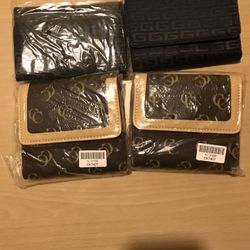 WALLETS WOMEN LOT OF 4