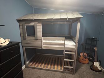 Fort style bunk beds