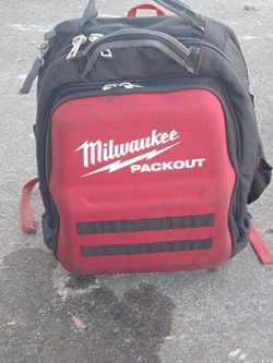 Milwaukee pack out backpack