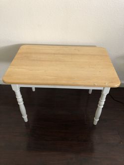 2ft tall table