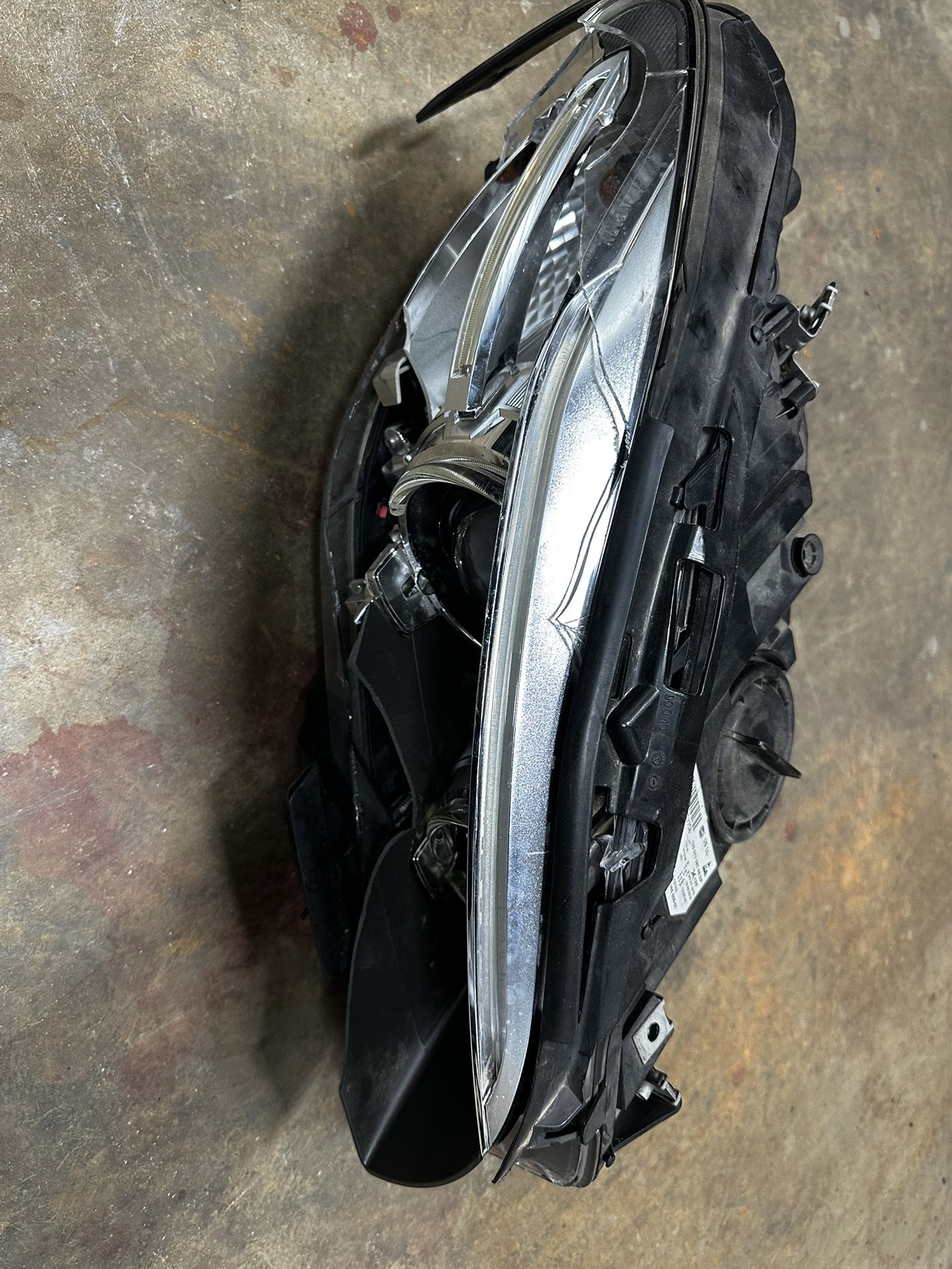 2014-2016 BMW F10 5 Series Front Passenger Headlight