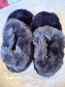Evshine Memory Foam Fuzzy House Slippers for Women Faux Fur  Slippers, Gifts for Women, Moms and girls