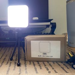 Mini Led Camera Video Light-color and brightness Adjustable