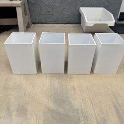 Trash Bins 