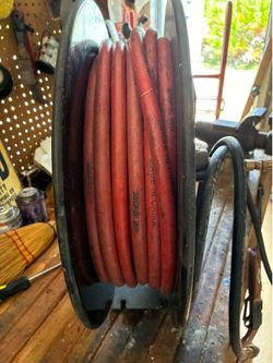50 ft retractable pneumatic hose with quick connect fittings