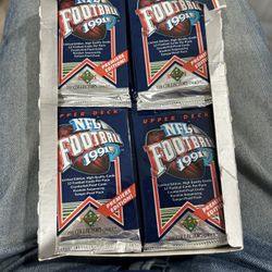 8 Packs Of 12 Football Cards 