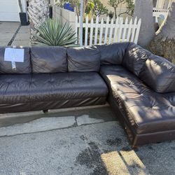 Free Sofa On Curb Coastal Oceanside 
