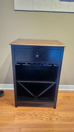 Wine cabinet