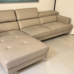 Sofa With Chaise