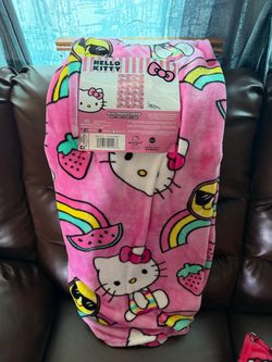 Hello Kitty blanket