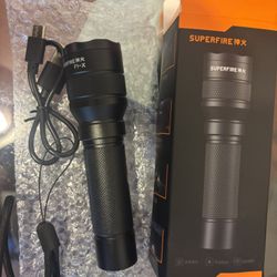 Supervise- F1-X- Flashlight