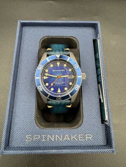 Spinnaker Wreck Auto Diver Oxidized Blue Leather Strap 44mm