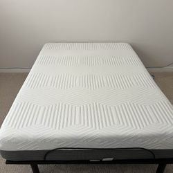 Full Size Mattress And Adjustable Bed frame 