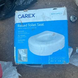 Raised Toilet Seat 